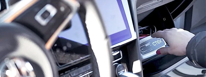 How To Keep Your Car Batteries Alive Through a Winter Time
