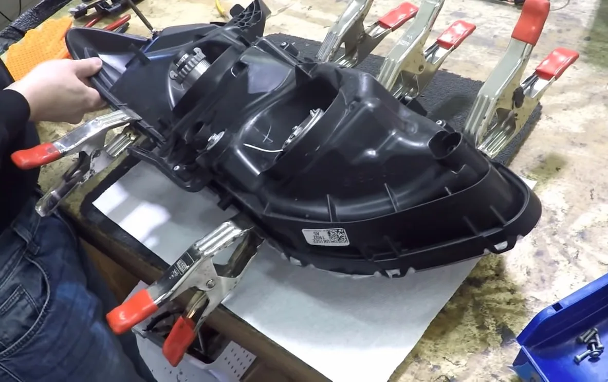 Reseal Headlights - Clamping the Headlight