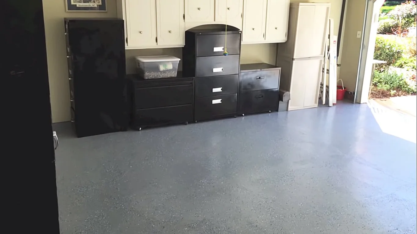 Like done Rust-Oleum Epoxy Garage floor paint