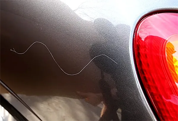 How to Remove Scratches From a Car
