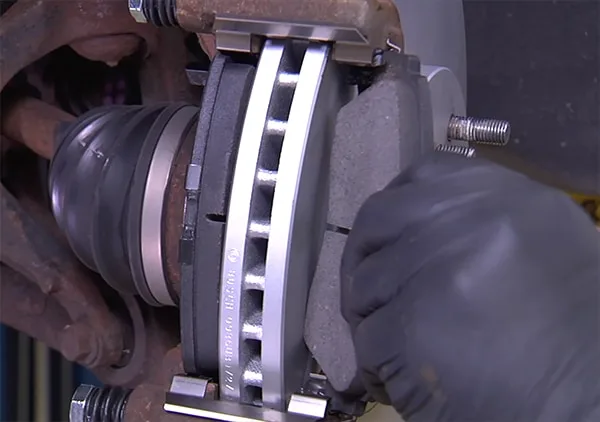 Best Brake Pads for Towing Review